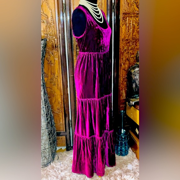 natural life eautiful red wine color velvet sleeveless maxi dress - Picture 3 of 8